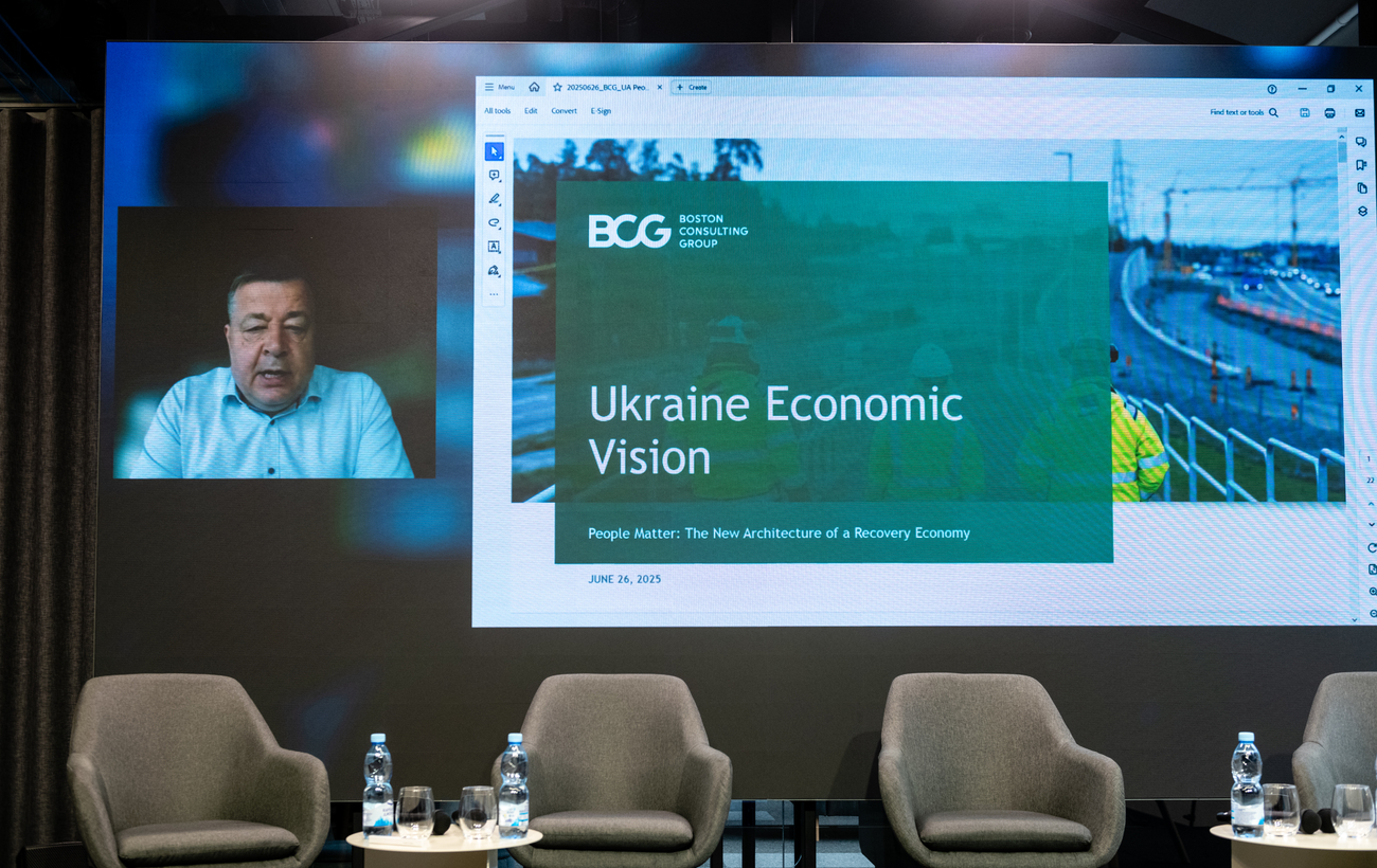 Ukraine's labor market paradox: Why the unemployed can't find jobs while companies struggle to find workers