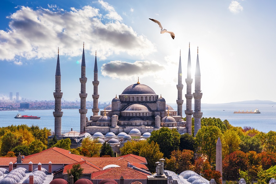 City of white mosques and aromatic spices: Must-visit places in Istanbul