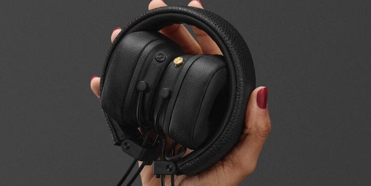 Marshall releases headphones with over 100 hours of battery life
