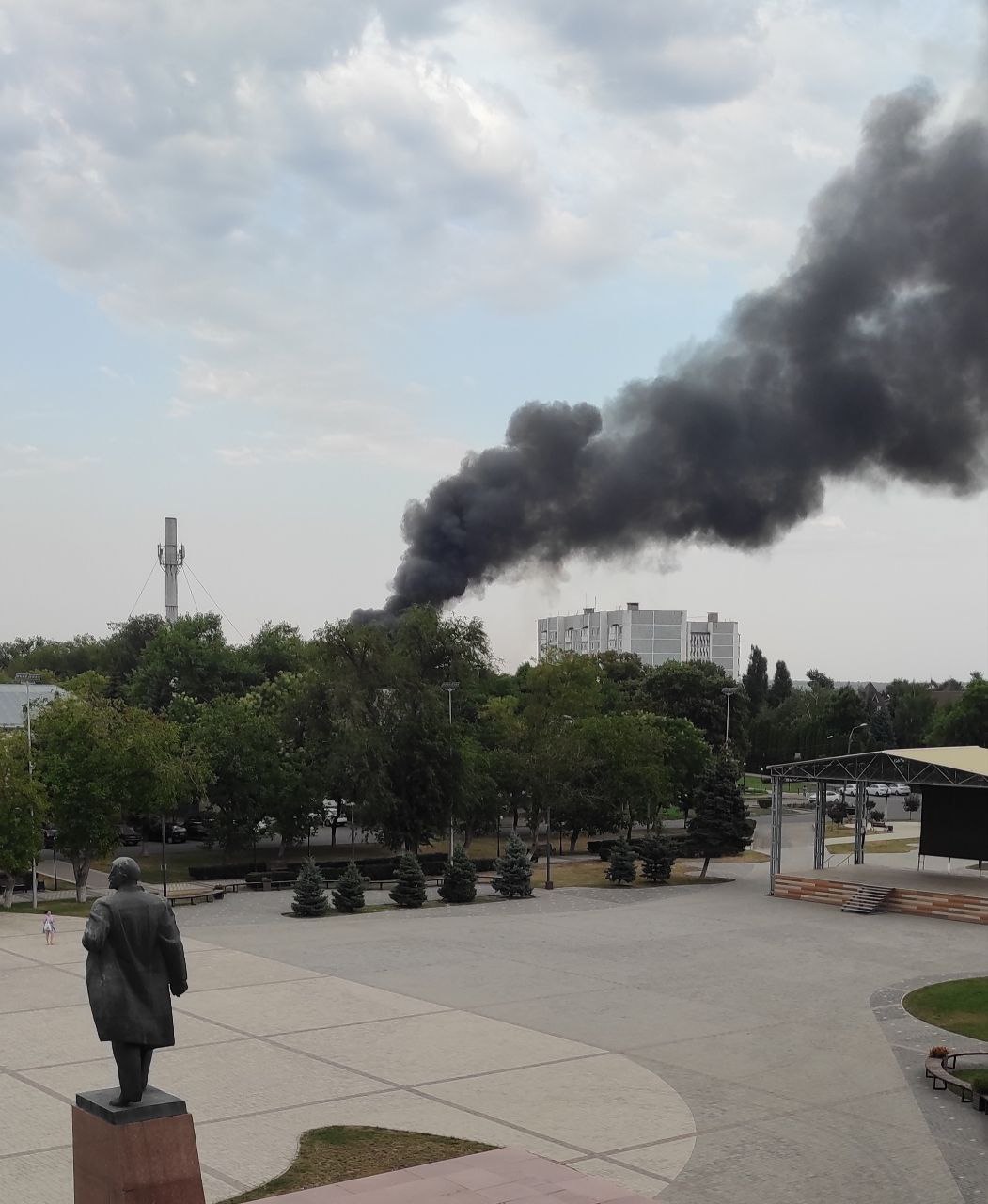 Fire breaks out in military base of Stavropol Krai, Russia (video)