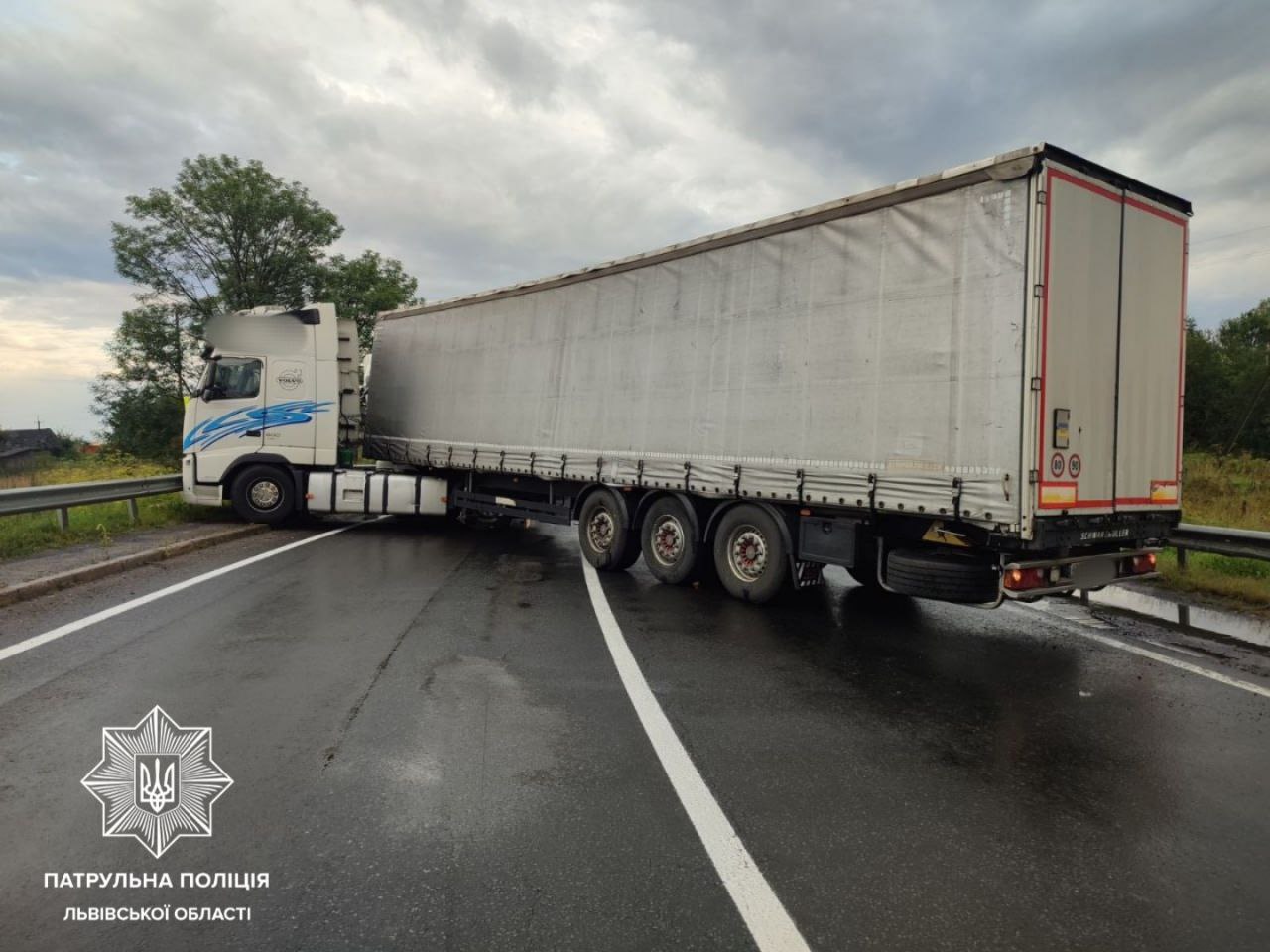 Truck collision occurs on Kyiv-Chop highway in village near Lviv