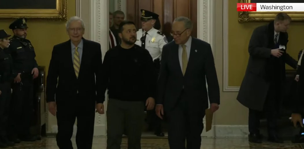 Zelenskyy arrives at U.S. Congress