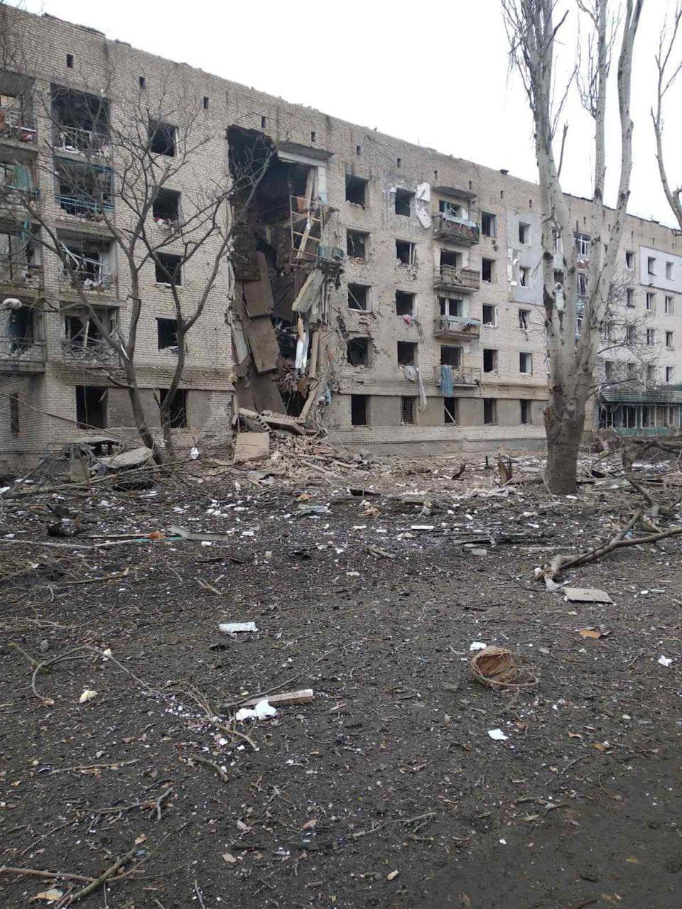 Russians attack Orikhiv with bombs: Building partially destroyed, casualties reported