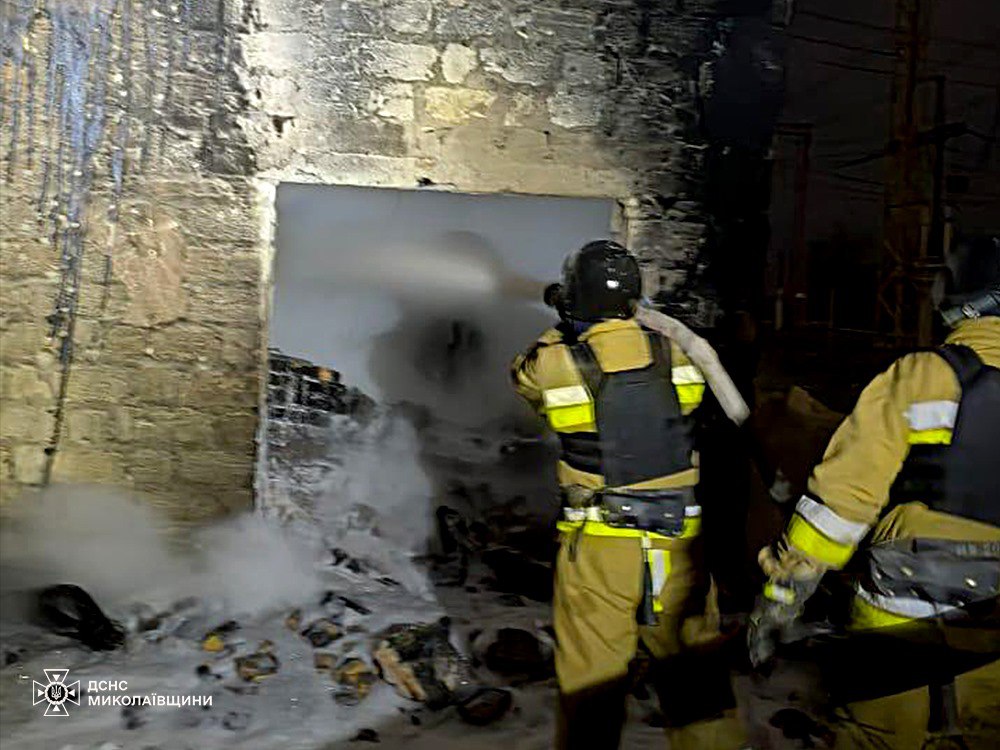 Russian shelling of Mykolaiv region aftermath: 11 injured and extensive damage