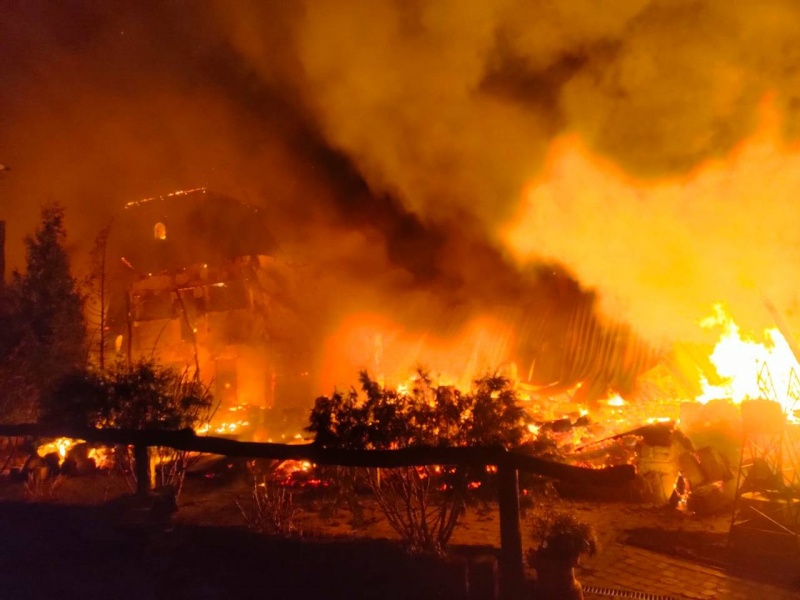 Russian attack on Kharkiv region: Hotel and restaurant engulfed in flames, casualties reported