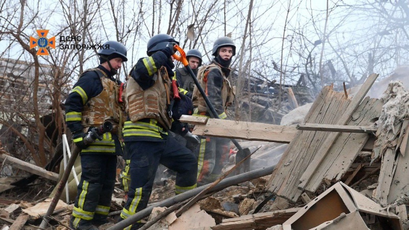 Russian strike on Zaporizhzhia: Number of killed and injured rises, child among victims