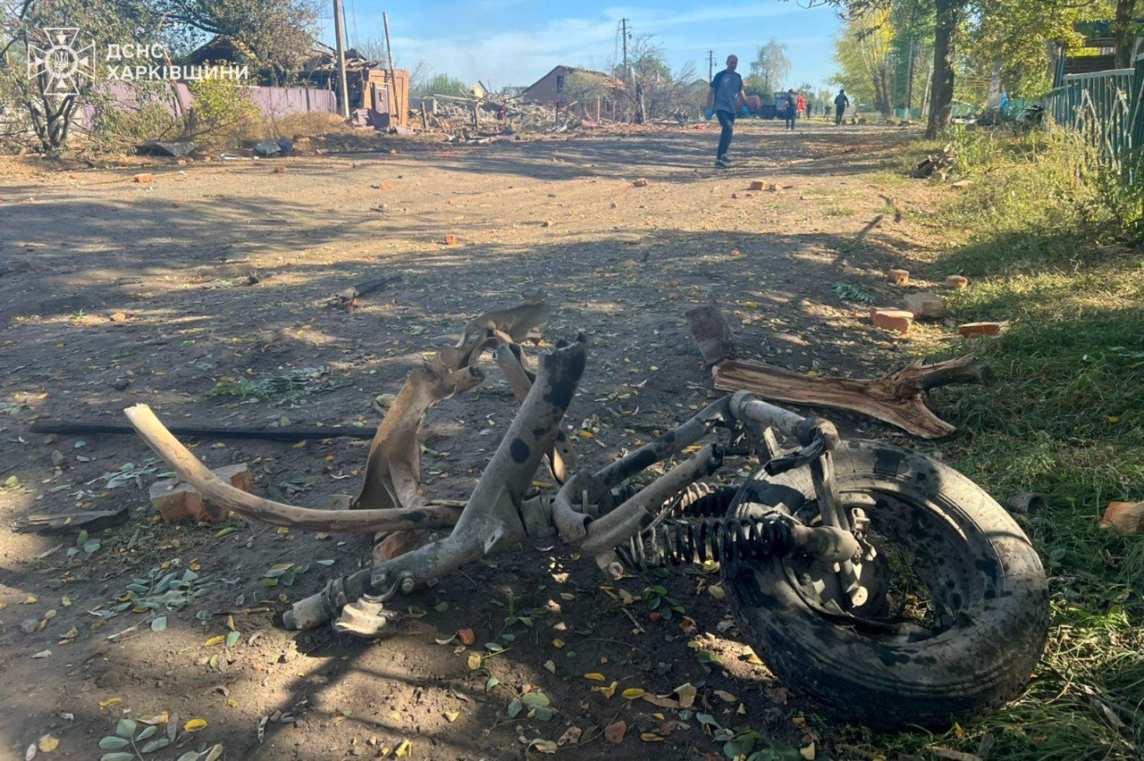 Russia strikes Ukraine's Chuhuiv: Dozens of houses destroyed