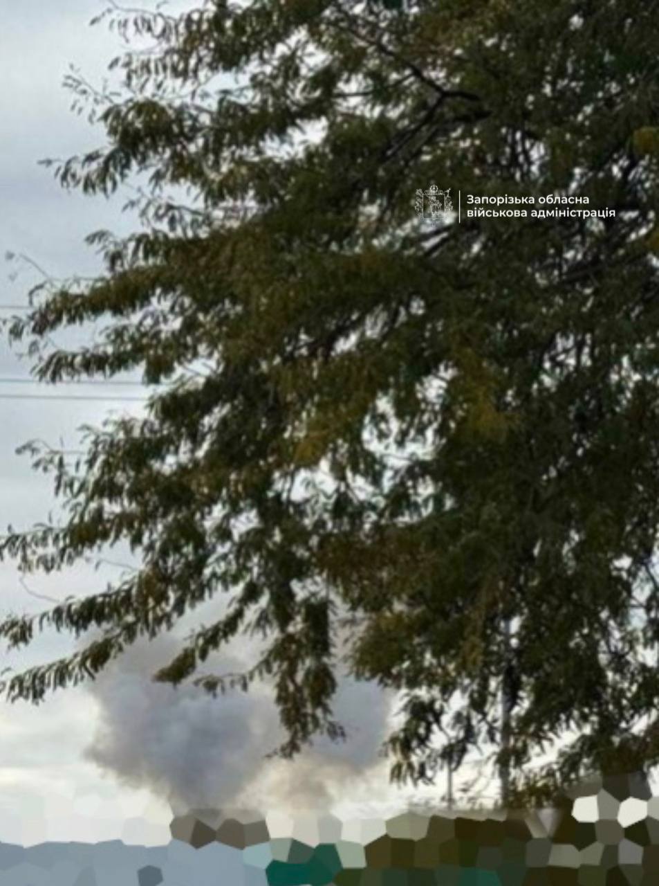 Russians pound Zaporizhzhia with guided bombs, factory comes under attack