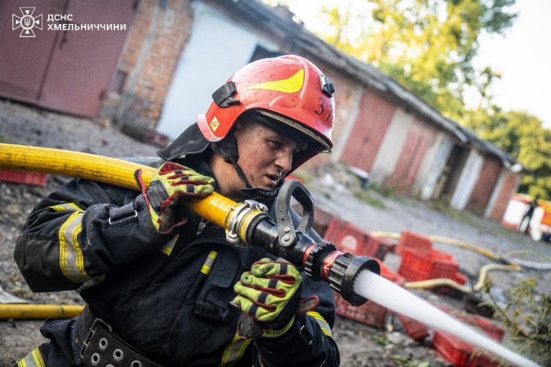 Russia strikes Ukraine's Khmelnytskyi region twice a night: Aftermath