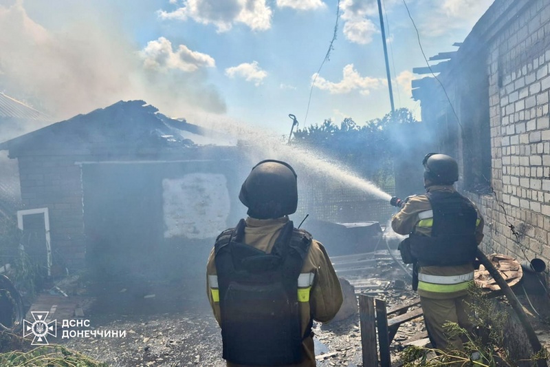 Russia strikes high-rise buildings in Ukraine's Druzhkivka: People injured, including a child