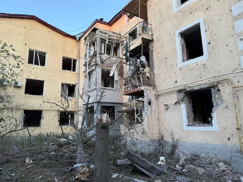 Russia strikes high-rise buildings in Ukraine's Druzhkivka: People injured, including a child