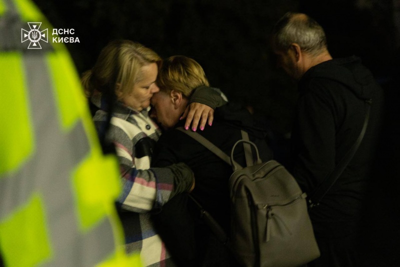 Russian massive strike on Kyiv: One more casualty recovered from under rubble 