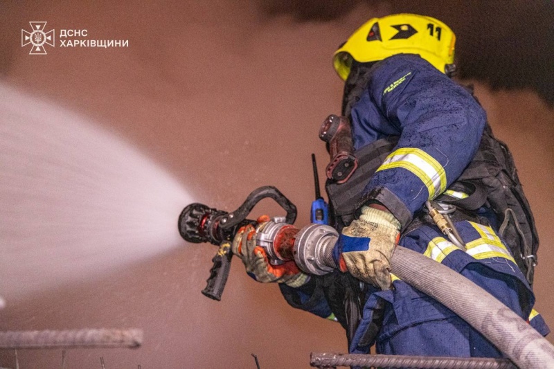 Russian troops strike Kharkiv, rescuers show aftermath of the attack