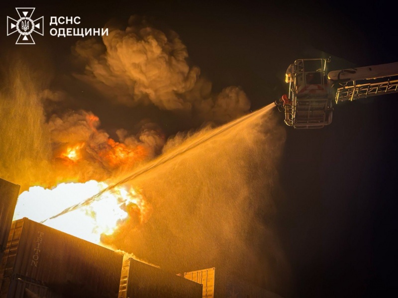 Russia strikes Ukraine's Odesa region: Large-scale fire, power outages and casualties