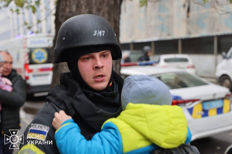 Russia strikes kindergarten in Ukraine's Kharkiv: Killed and injured reported, aftermath revealed