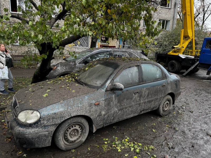 After Russia's missile strike on Kyiv: Scenes from Dniprovskyi district