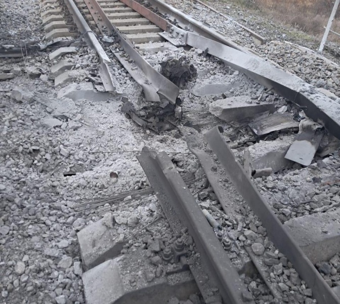 Russia strikes Ukraine's railway infrastructure: Aftermath revealed