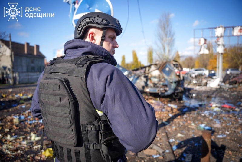 Russian strike on Ukraine's Chornomorsk: Number of wounded rises, including child