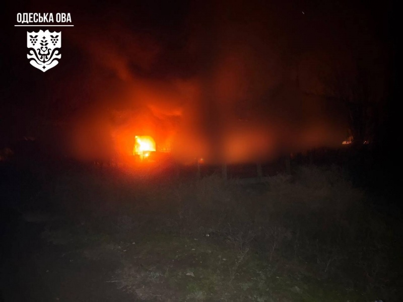 Russia strikes energy facilities and port in Ukraine's Odesa region: Ships damaged