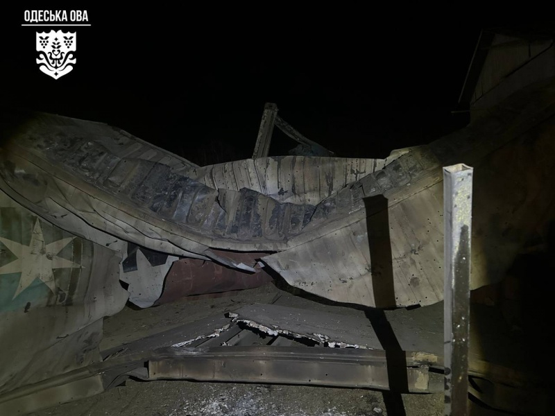 Russia strikes energy facilities and port in Ukraine's Odesa region: Ships damaged