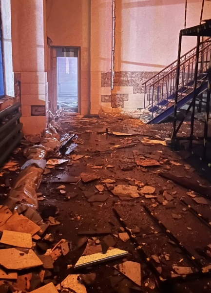 Russia strikes railway in Ukraine's Dnipro and Kharkiv region: Casualties and severe damage reported