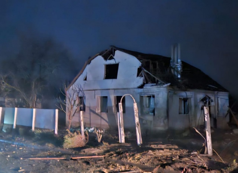 Russia strikes Ukraine's Dnipropetrovsk region: 2 killed, wounded in severe condition