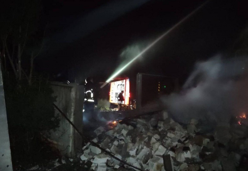 Russia strikes Ukraine's Pavlohrad with drones: 5 houses on fire, one killed reported