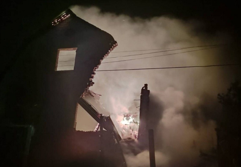 Russia strikes Ukraine's Pavlohrad with drones: 5 houses on fire, one killed reported