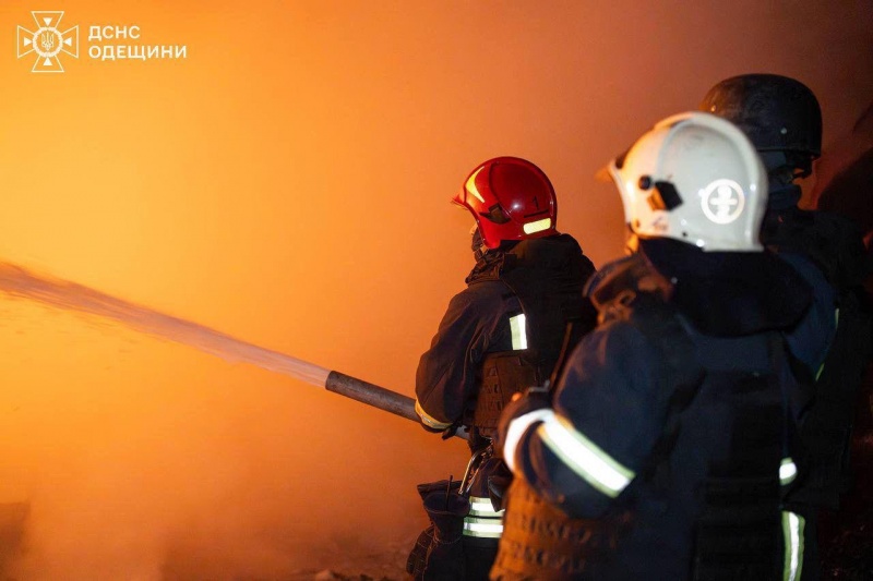 Russia strikes power substation in Ukraine's Odesa region: 90,000 families left without electricity