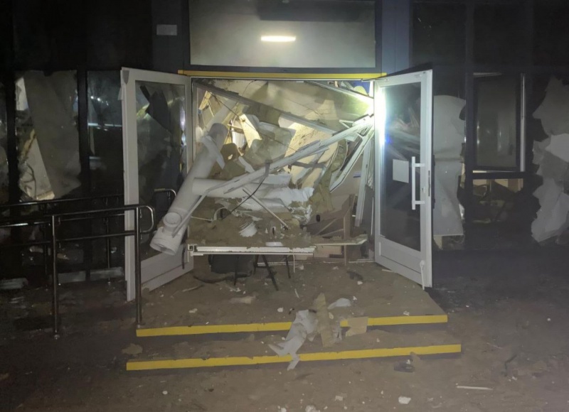 Russia strikes Zelenskyy's hometown overnight: Fires broke out, residential buildings damaged