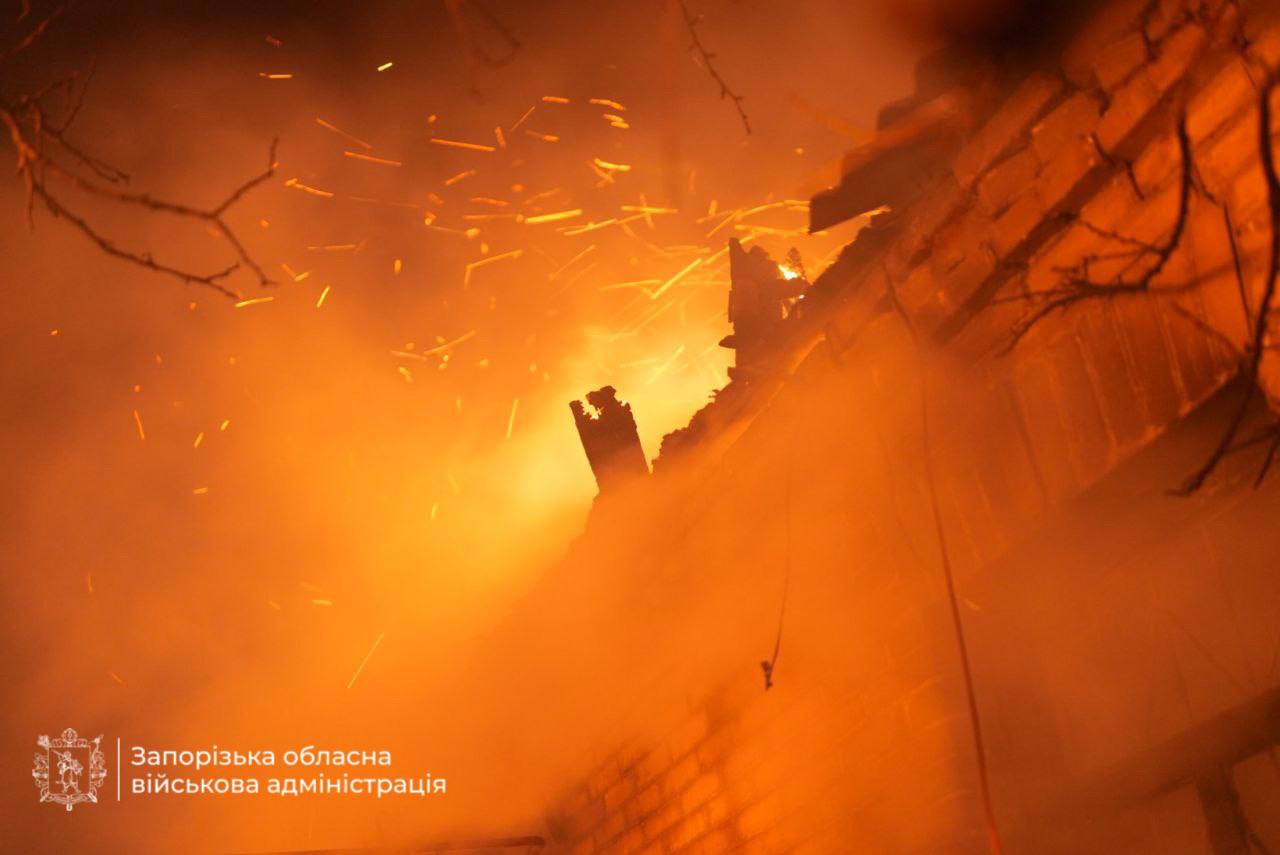 Russia heavily strikes Ukraine's Zaporizhzhia: Residential buildings on fire, casualties reported