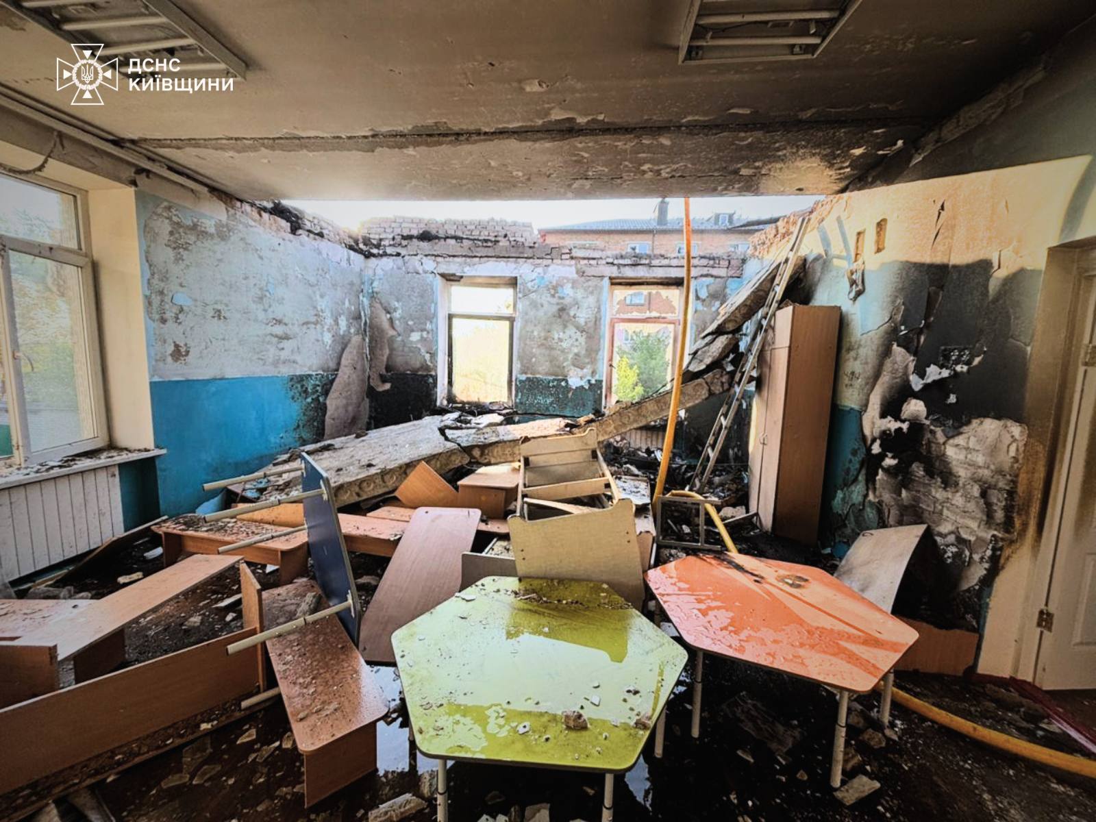 Russia heavily strikes Ukraine after 'ceasefire': Kindergarten, railways on fire, casualties reported