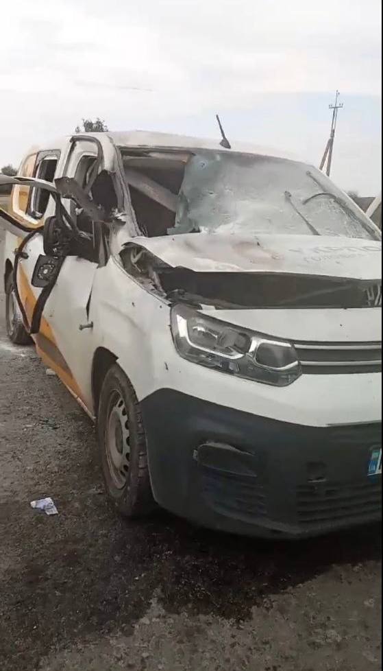 Russia strikes mobile post office in Sumy region, injuring 2 workers
