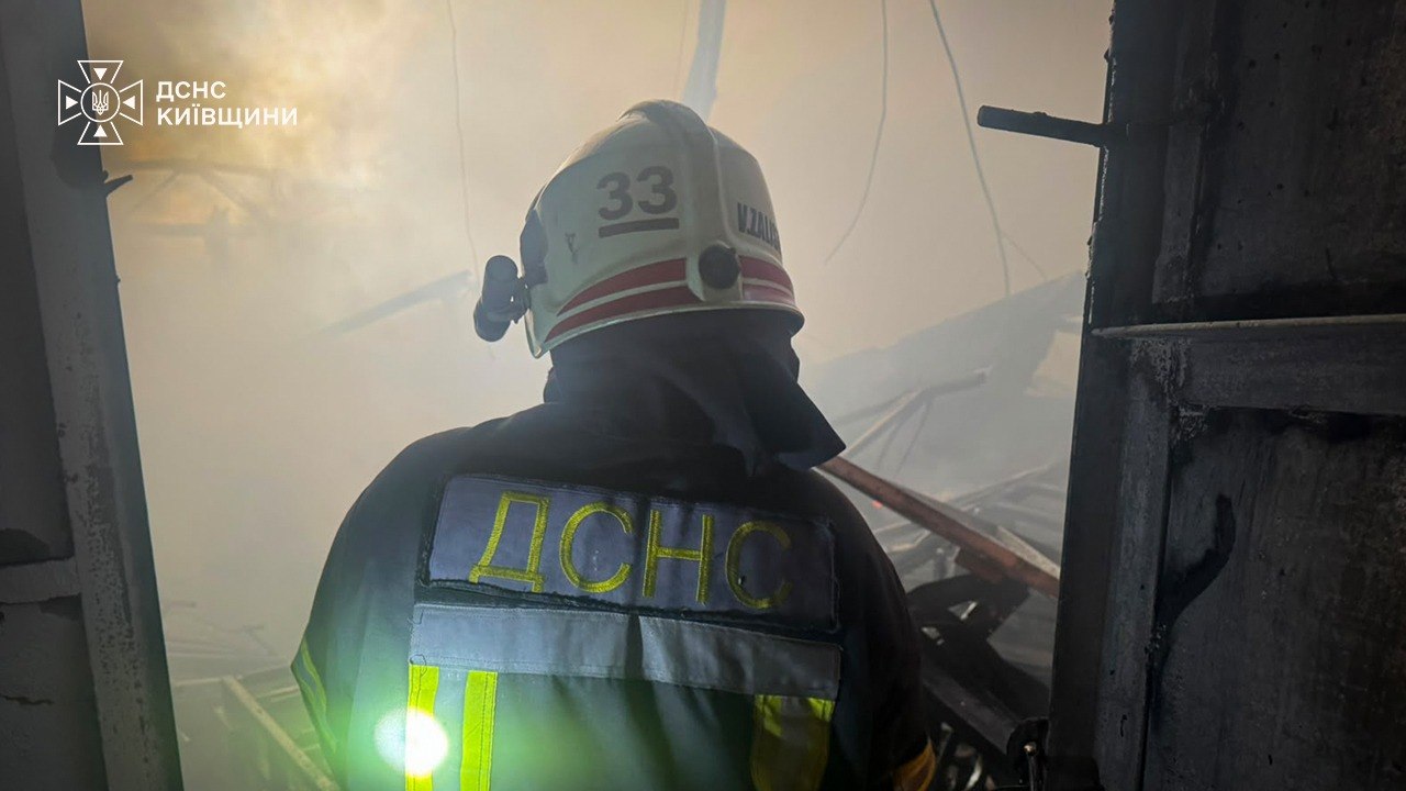 Russia heavily strikes Kyiv, killing one and hitting gas stations, businesses, and store