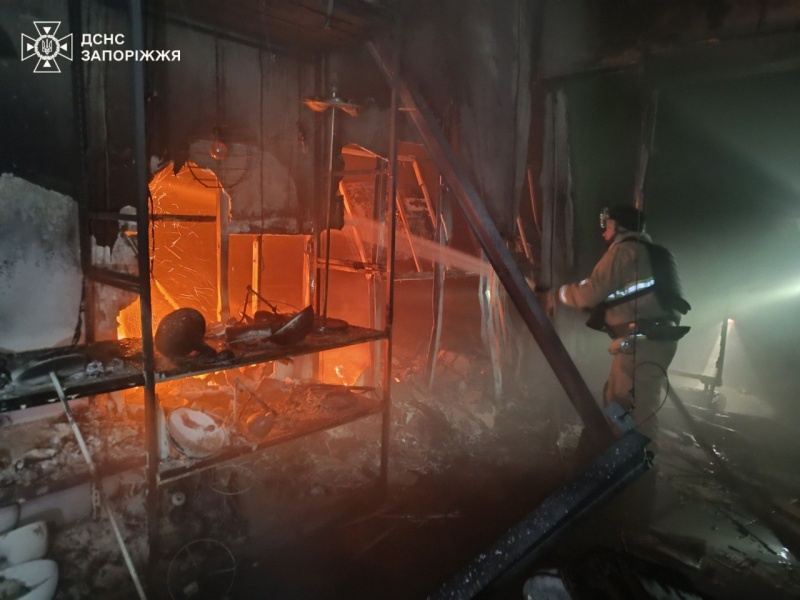 Russia massively strikes Ukraine's Zaporizhzhia: Shopping centre on fire, houses damaged