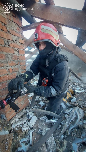 Russia strikes Ukraine's Odesa region, resulting in fires and casualties