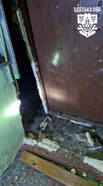 Russia heavily strikes Ukraine's Odesa: Downtown building destroyed, search for survivors underway