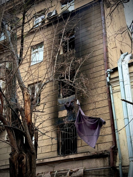 Russia heavily strikes Ukraine's Odesa: Downtown building destroyed, search for survivors underway