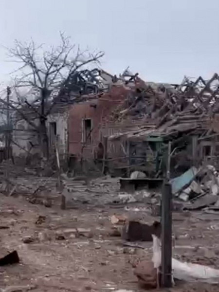 Russia drops high-explosive bomb on residential building with children inside