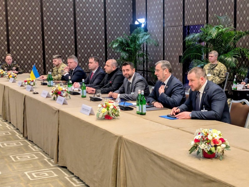 Ukrainian delegation head makes first statement on Geneva talks with Russia