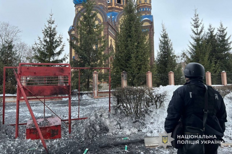 Russia launches double strike on hotel in Ukraine's Sumy: Aftermath revealed