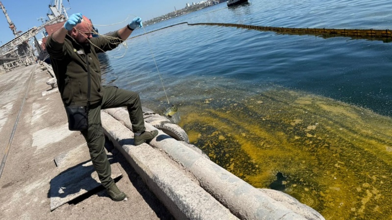 Russian strikes on Ukraine's Odesa port spill tons of sunflower oil in Black Sea