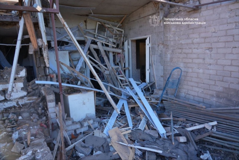Russia strikes Ukraine's Zaporizhzhia: Elderly woman injured, residential building damaged