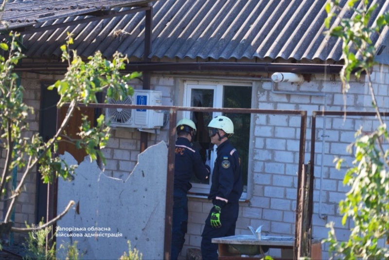 Russia strikes Ukraine's Zaporizhzhia: Elderly woman injured, residential building damaged