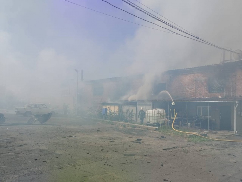 Russia strikes post office in Ukraine's Vinnytsia region, leaving casualties