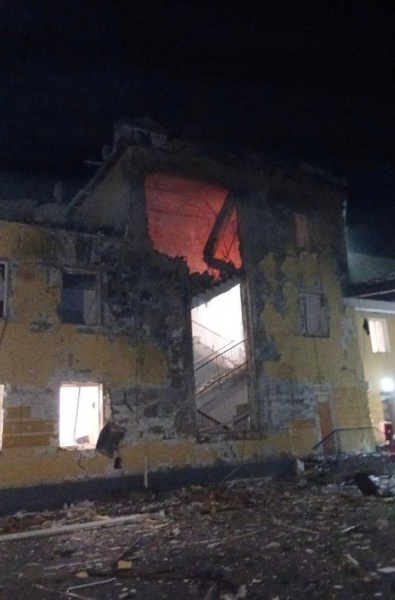 Ukraine-Moldova border crossing shut down after Russian strike