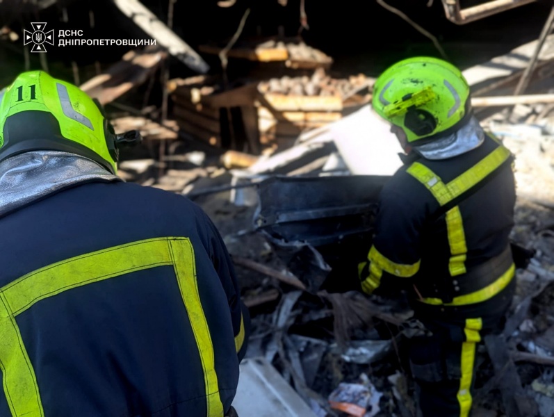 Russian strike on shopping mall in Zelenskyy's hometown aftermath revealed