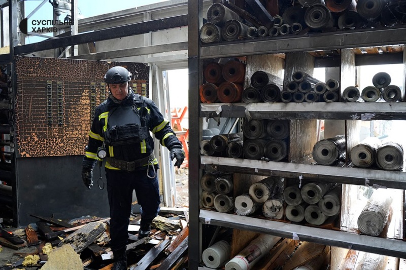 Russia strikes Kyiv and Kharkiv: Casualties reported, Epicentr hit in daytime attack