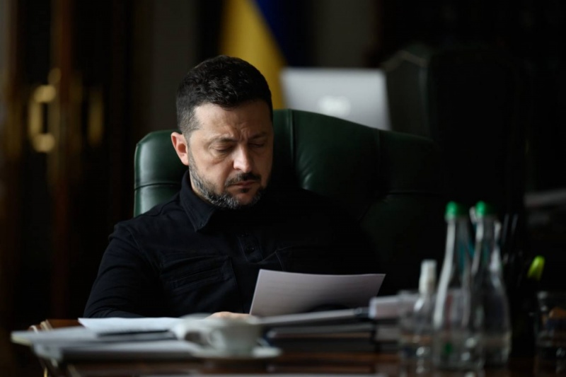 Zelenskyy gathers officials ahead of Trump envoys' visit to Ukraine
