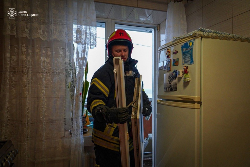 Russia massively strikes Ukraine overnight: Blackout in Kyiv, Dnipro Dam blocked, child killed